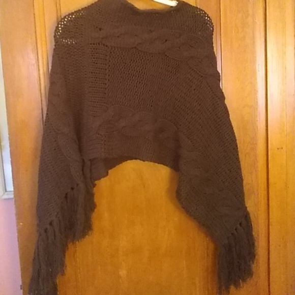 Medium Brown Shawl - Picture 3 of 6
